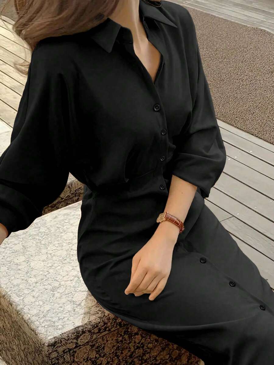 Robe de bureau décontractée – Manches chauve‑souris fendues, couleur unie